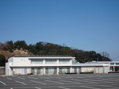 近くの大内こども園まで2,881m(徒歩37分)