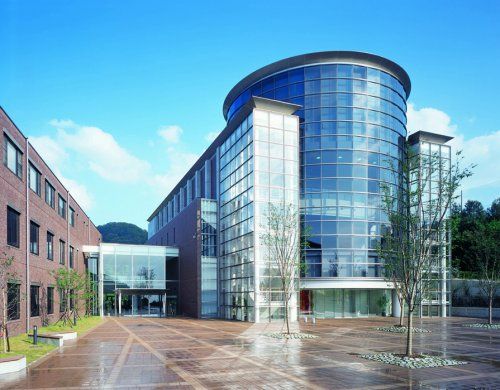 近くの大阪電気通信大学 四条畷キャンパスまで988m(徒歩13分)