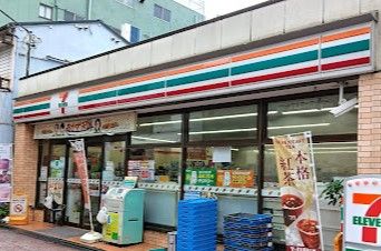 近くのセブンイレブン 高円寺中通商店街店まで438m(徒歩6分)