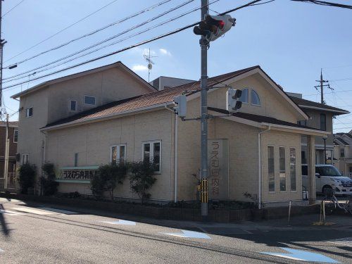 近くのうえむら内科医院まで173m（徒歩3分）