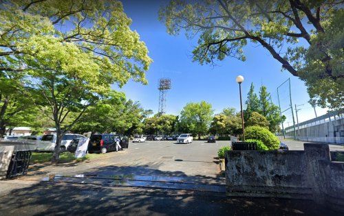 近くの安間川公園まで752m(徒歩10分)