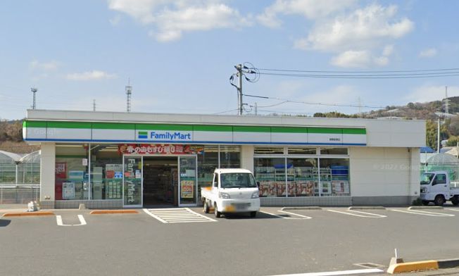 近くのファミリーマート 倉敷船穂店まで845m(徒歩11分)
