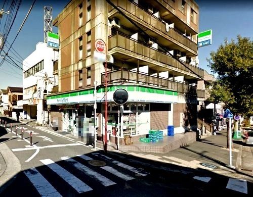 近くのファミリーマート佐野寅二安浦店まで598m(徒歩8分)