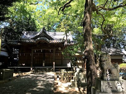 近くの二宮神社まで801m（徒歩11分）