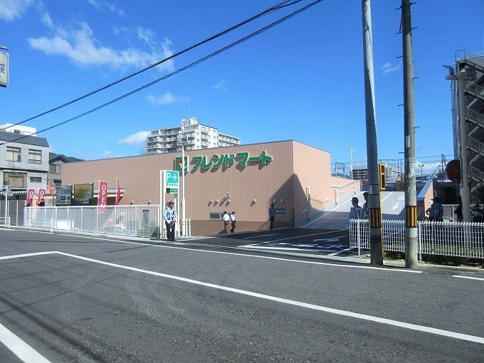 近くのフレンドマート大津なかまち店まで525m(徒歩7分)