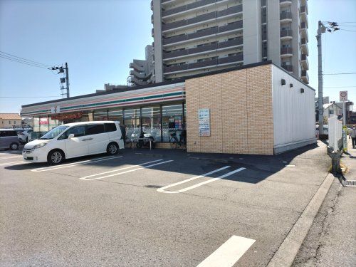 近くのセブンイレブン 松山古三津1丁目店まで1,292m（徒歩17分）