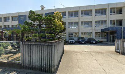 近くの小学校まで70m（徒歩1分）