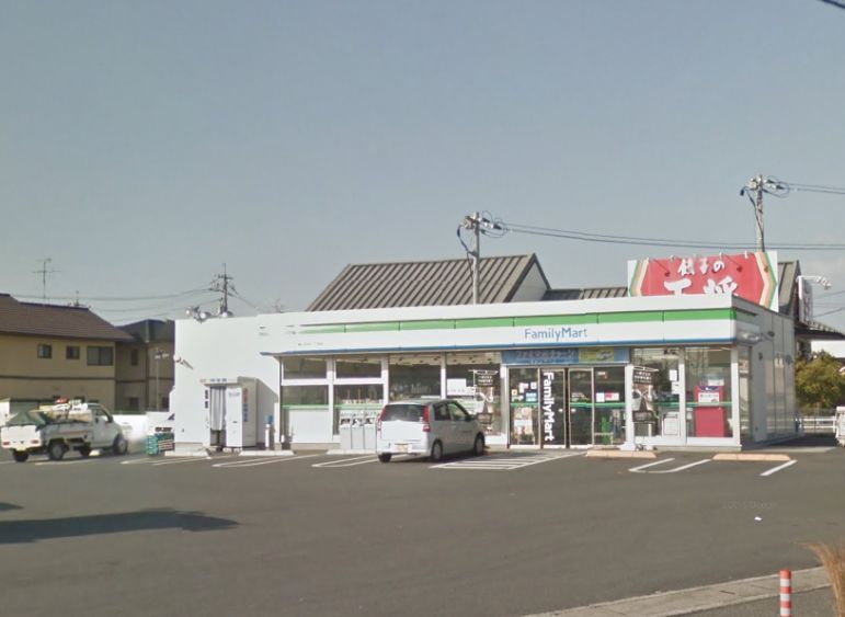 近くのファミリーマート 岡山平井七丁目店まで809m（徒歩11分）