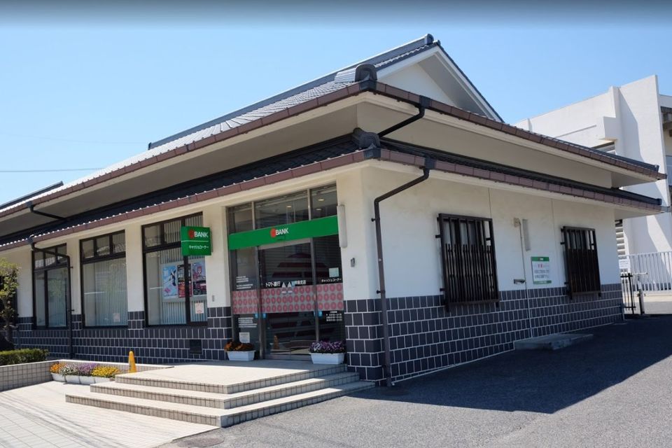 近くのトマト銀行早島支店まで1,069m（徒歩14分）