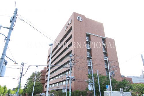 近くの順天堂大学医学部附属浦安病院まで638m（徒歩8分）