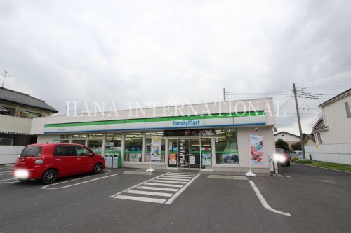 近くのコンビニまで1,989m（徒歩25分）