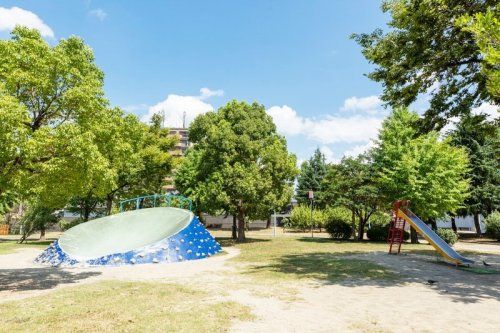近くの真田山公園まで538m(徒歩7分)