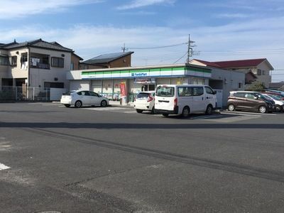 近くのファミリーマート 宇都宮西原三丁目店まで1,311m(徒歩17分)