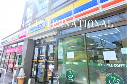 近くのミニストップ 船橋滝台店まで1,014m(徒歩13分)