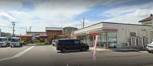 近くのセブンイレブン北山２丁目店まで1,577m（徒歩20分）