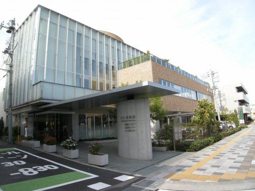 近くの川久保病院まで730m（徒歩10分）
