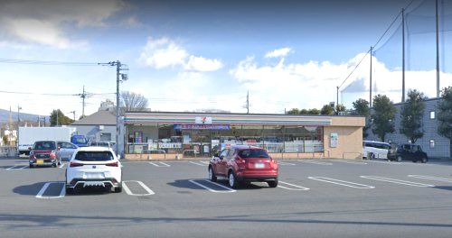 近くのセブンイレブン 群大荒牧キャンパス通り店まで557m(徒歩7分)
