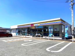 近くのミニストップ 徳島末広店まで746m（徒歩10分）