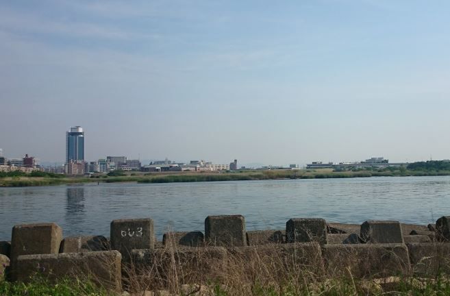 近くの本庄公園まで440m（徒歩6分）