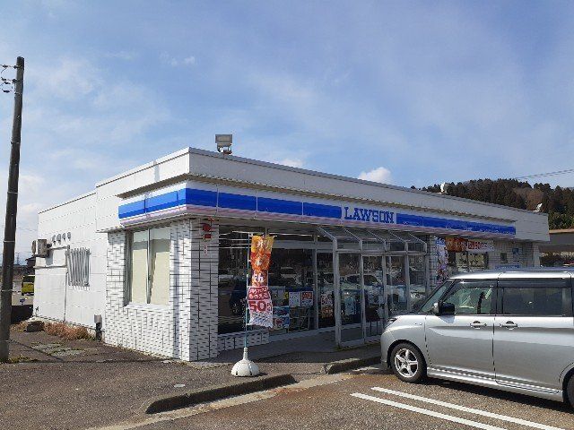 近くのローソン 小矢部桜町店まで1,792m(徒歩23分)