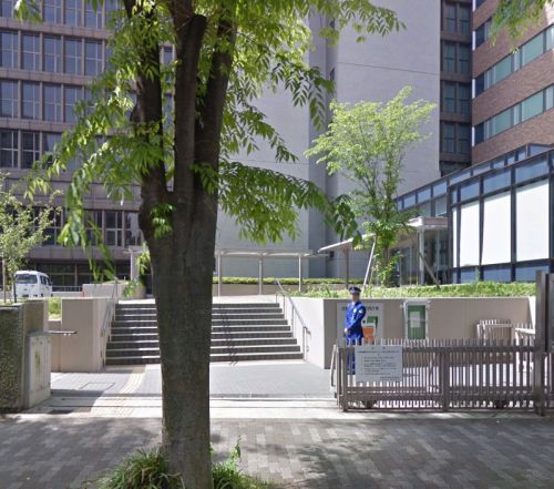 近くの北浜郵便局高等裁判所 内分室まで186m（徒歩3分）