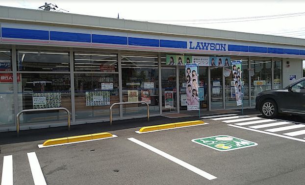 近くのローソン みどり前鹿田店まで494m（徒歩7分）