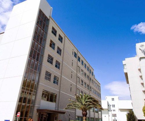 近くの大阪青山大学メディアセンター図書館まで947m(徒歩12分)