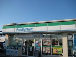 近くのファミリーマート 栗東下鈎店まで1,196m(徒歩15分)