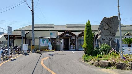 近くのJR高徳線屋島駅まで611m(徒歩8分)