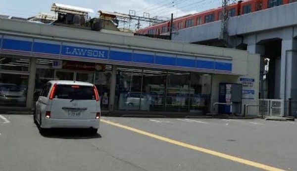 近くのローソン 佃中央通り店まで606m(徒歩8分)