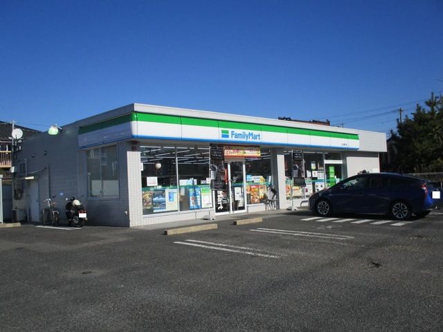近くのファミリーマート 犬山橋爪店まで571m(徒歩8分)