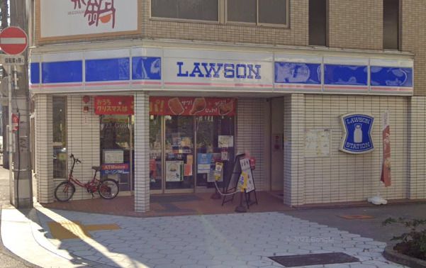 近くのローソン 高津三丁目店まで464m(徒歩6分)