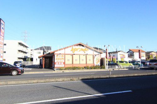 近くの飲食店まで410m（徒歩6分）