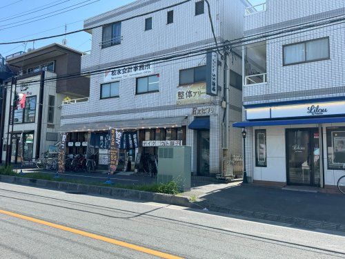 近くの串と餃子と屋台料理 55酒場まで137m（徒歩2分）