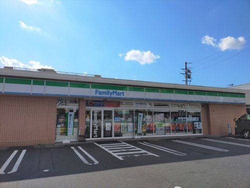 近くのファミリーマート 江南赤童子店まで539m(徒歩7分)