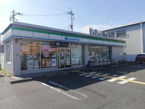 近くのファミリーマート 草津野路店まで392m(徒歩5分)