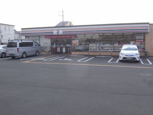 近くのセブンイレブンさいたま道祖土2丁目店まで451m(徒歩6分)