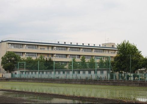 近くの太田市立城西中学校まで1,668m(徒歩21分)