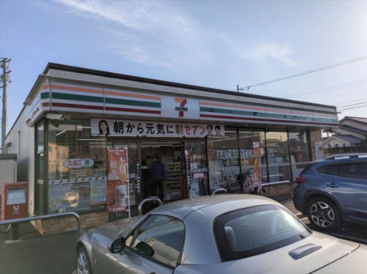 近くのセブンイレブン 小牧桜井店まで1,328m(徒歩17分)