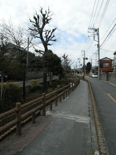 近くの六辻水辺公園まで153m(徒歩2分)