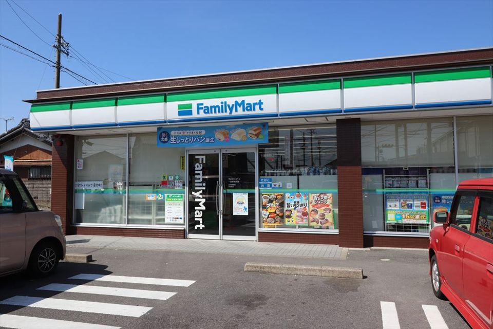 近くのファミリーマート 一宮東浅井店まで1,151m（徒歩15分）