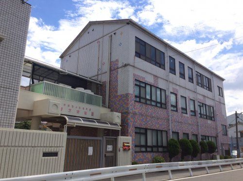 近くの寺方幼稚園まで616m（徒歩8分）