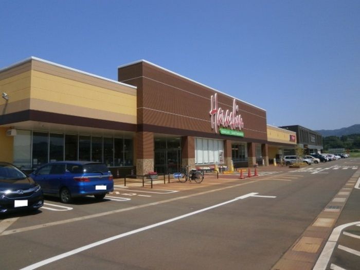 近くの原信 花園店まで806m(徒歩11分)