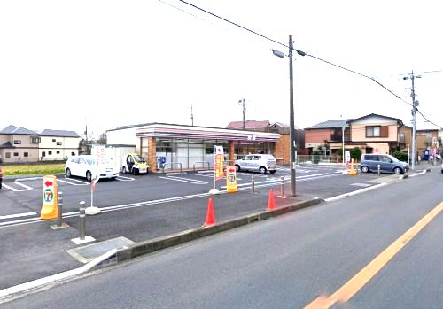 近くのコンビニまで1,052m（徒歩14分）