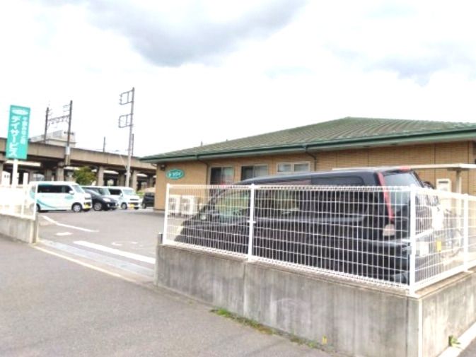 近くの株式会社ツクイ 千葉みなと町営業所まで155m(徒歩2分)