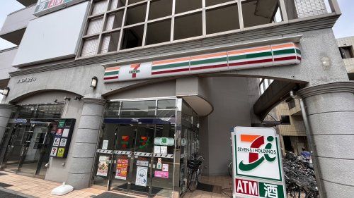 近くのセブンイレブンまで476m(徒歩6分)