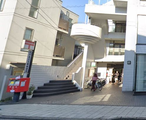 近くの横浜金沢文庫郵便局まで599m（徒歩8分）