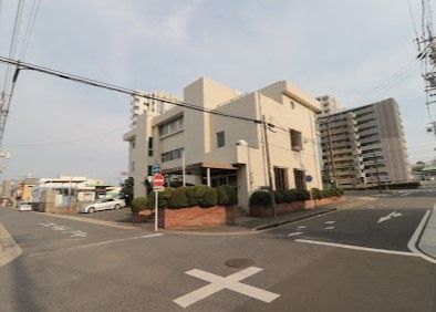 近くの江崎外科まで318m（徒歩4分）