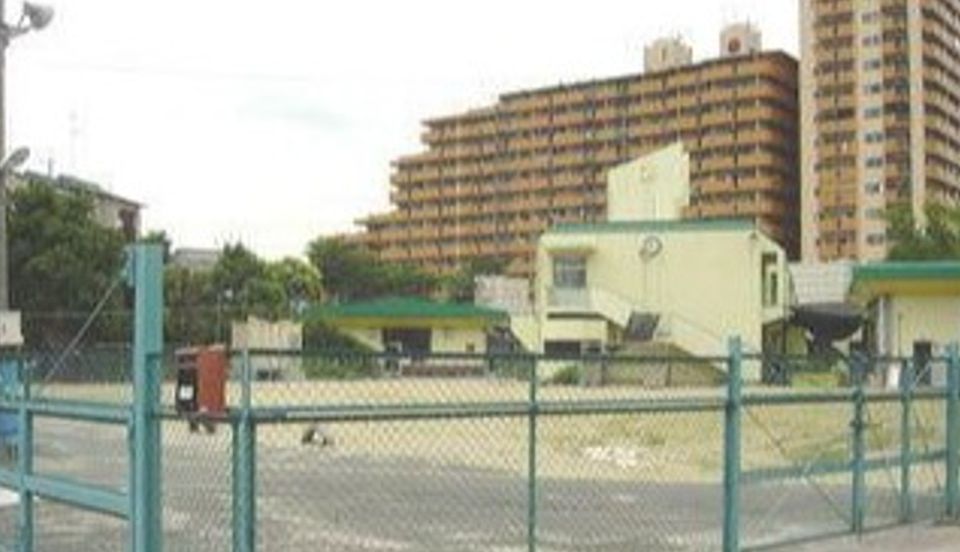 近くの寝屋川市立たんぽぽ保育所まで957m（徒歩12分）