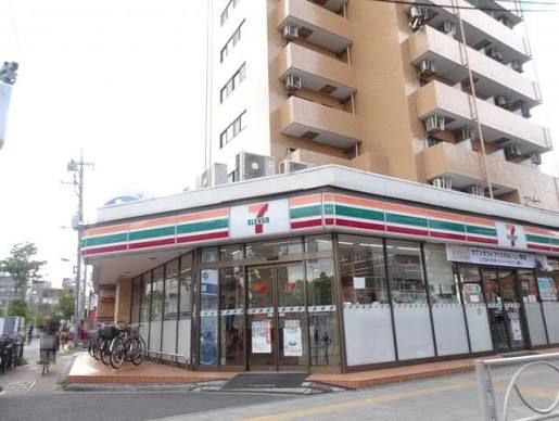近くのセブンイレブン 足立梅島1丁目店まで268m(徒歩4分)
